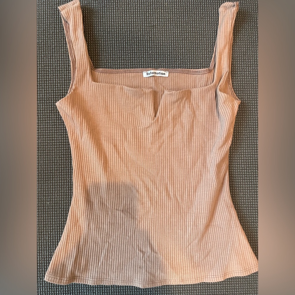 Reformation tan tank top. Size small.